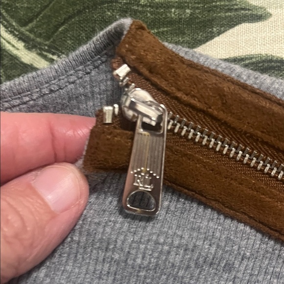 Ralph Lauren Gray Long Sleeve Women's Top with Leather Zipper Detail - Picture 8 of 9